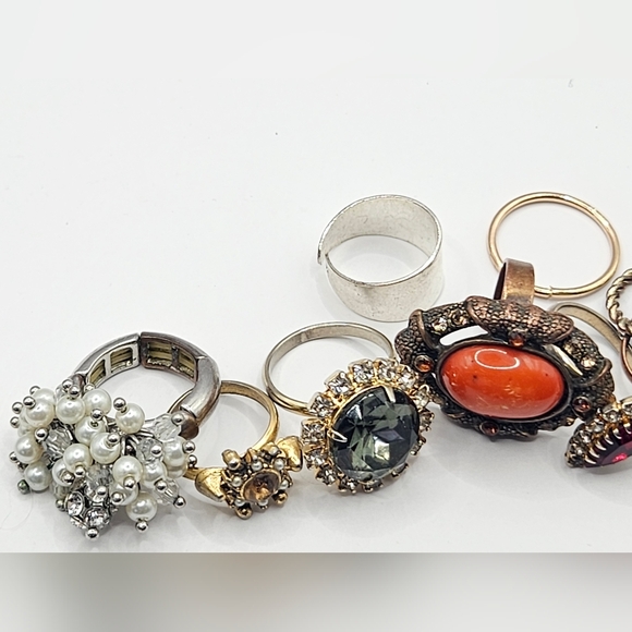 Vintage Ring Mix Variety Retro Pearl   Rhinestone Gem Gold Silver Adjustable 5-8 - Picture 11 of 16